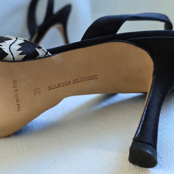 Manolo Blahnik heels - Picture 8 of 8